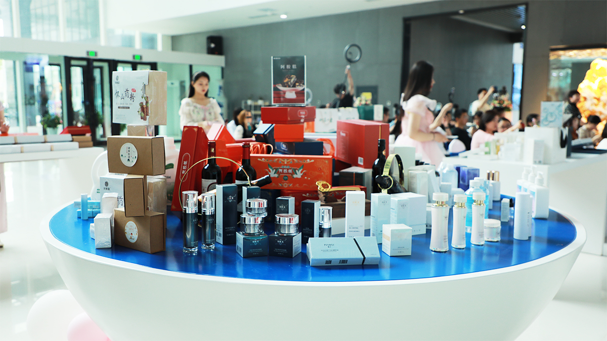 為健康而來，為美麗而生 現(xiàn)代化妝品的人文關(guān)懷與科技力量